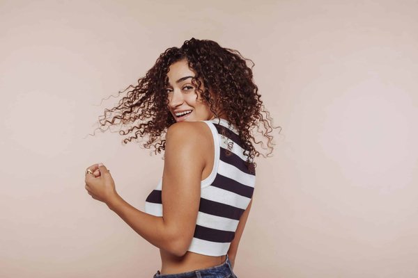 Comment prendre soin des boucles de cheveux ?