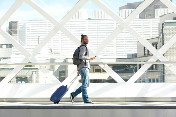 Voyagez avec style : découvrez les valises xxl delsey